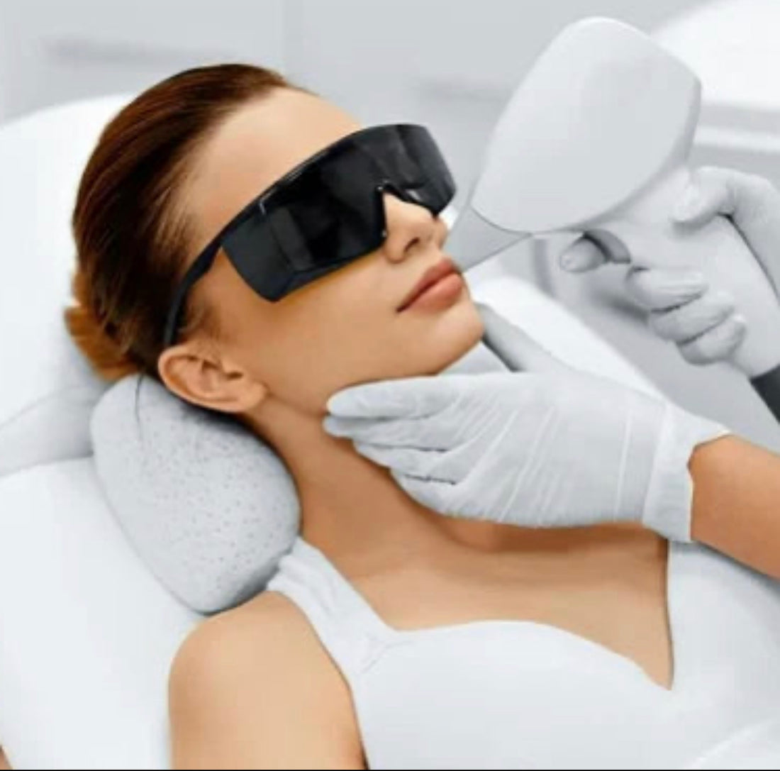 LASER HAIR REMOVAL FOR ALL SKIN TYPES :BUY SIX TREATMNETS OF UPPER LIP GET CHIN FREE